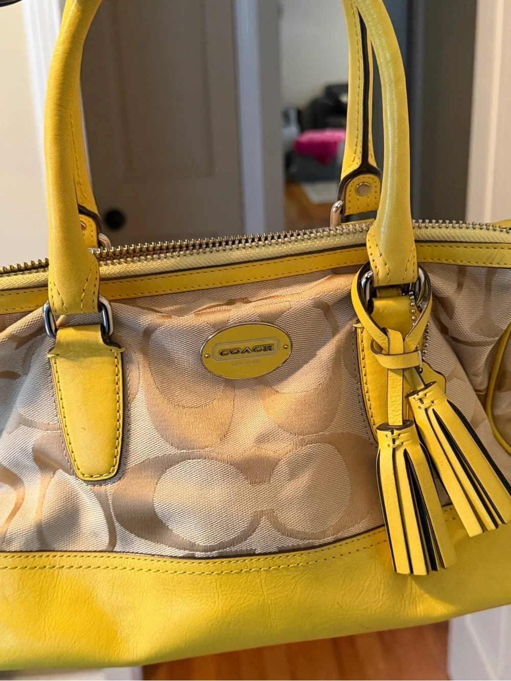 Coach satchel khaki